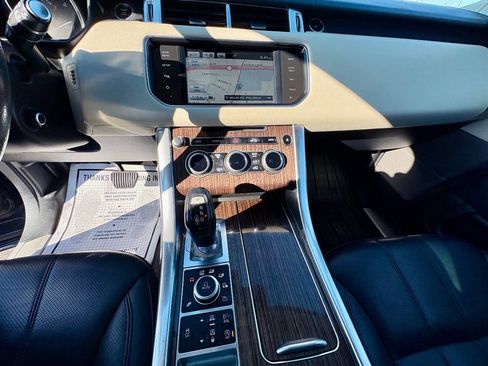 Used 2014 Land Rover Range Rover Sport HSE image 14