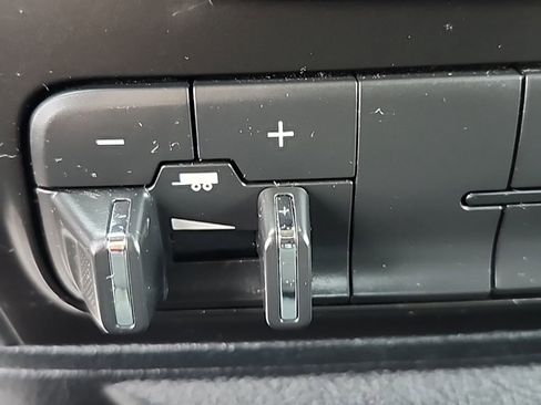 Used 2018 RAM 1500 Tradesman w/ Popular Equipment Group image 11