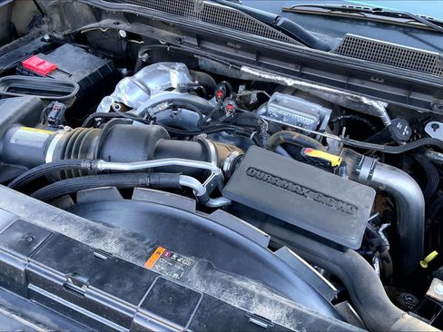 Used 2022 Chevrolet Silverado 2500 LTZ AWD/4WD image 33