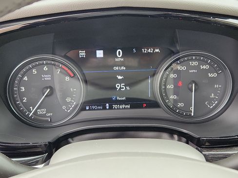 Used 2021 Cadillac XT6 Premium Luxury image 27