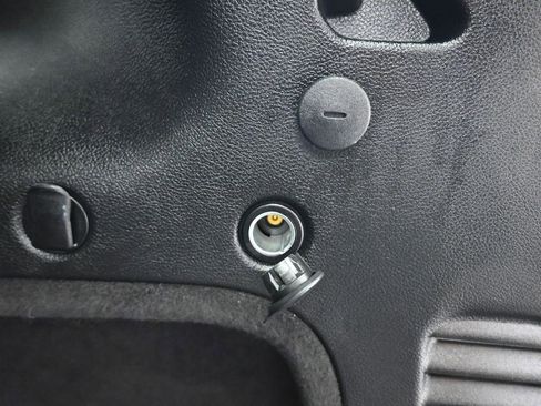 Used 2020 Jeep Grand Cherokee Altitude image 47