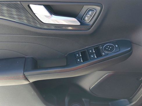 Used 2025 Ford Escape ST-Line image 24