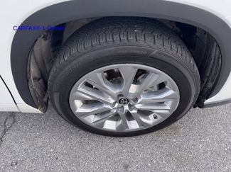 Used 2022 Toyota Highlander Limited video 2