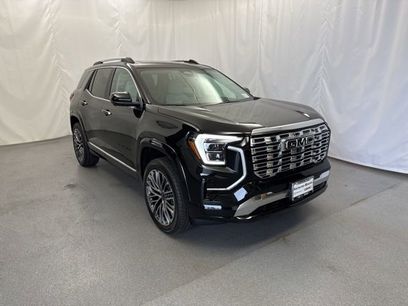 New 2026 GMC Terrain Denali w/ LPO, Black Badging Package