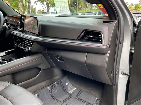 Used 2025 Chevrolet Tahoe RST w/ Comfort Package image 15