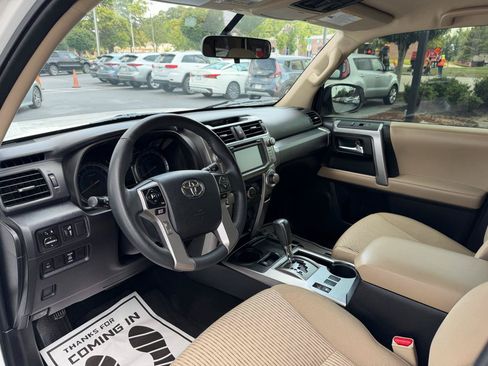 Used 2019 Toyota 4Runner SR5 RWD image 9