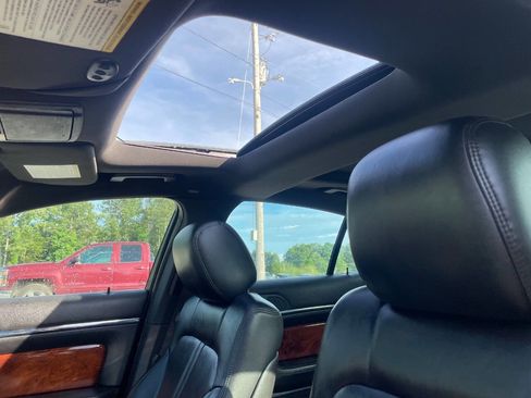 Used 2014 Lincoln MKS AWD w/ Equipment Group 101A image 89