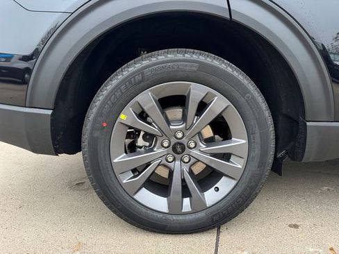 New 2026 Ford Explorer Active w/ Active Comfort Package image 10