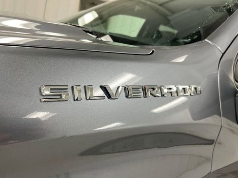 Used 2022 Chevrolet Silverado 1500 Custom w/ Safety Confidence Package AWD/4WD image 25