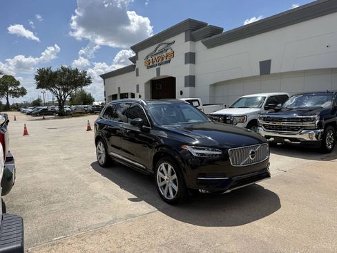 Used 2018 Volvo XC90 T6 Inscription w/ Convenience Package AWD/4WD image 2