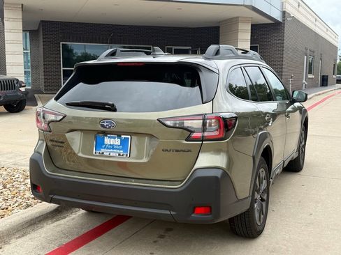 Used 2025 Subaru Outback Onyx Edition AWD/4WD image 6
