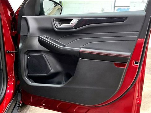 Certified 2023 Ford Escape ST-Line w/ Tech Pack #1 image 23