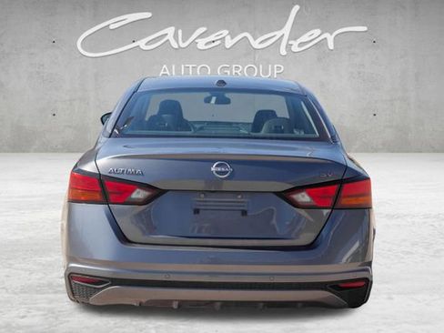 Used 2024 Nissan Altima 2.5 SV image 6