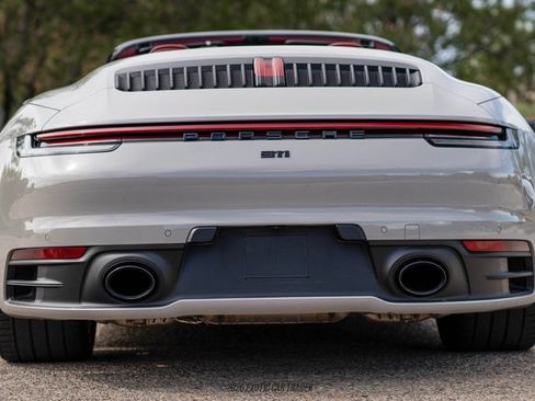 Used 2024 Porsche 911 Carrera image 7
