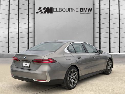 New 2026 BMW 530i w/ Premium Package image 4