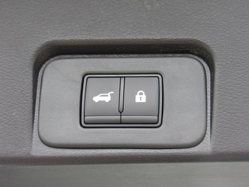 New 2026 Nissan Rogue SV FWD image 6
