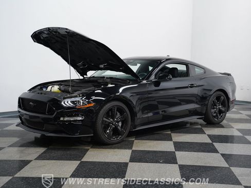 Used 2021 Ford Mustang GT w/ Black Accent Package RWD image 31