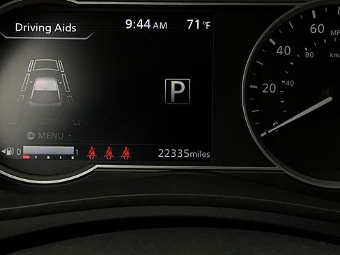 Used 2025 Nissan Versa SV image 34