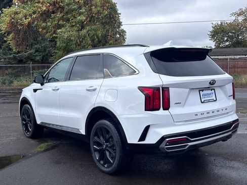 Used 2021 Kia Sorento SX image 6