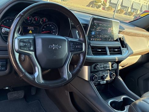 Used 2021 Chevrolet Tahoe Z71 w/ Z71 Signature Package image 10