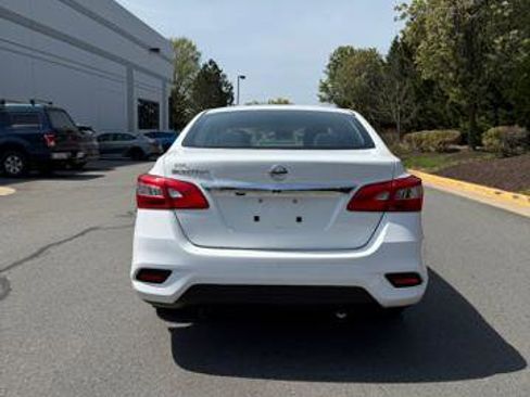 Used 2019 Nissan Sentra S image 5