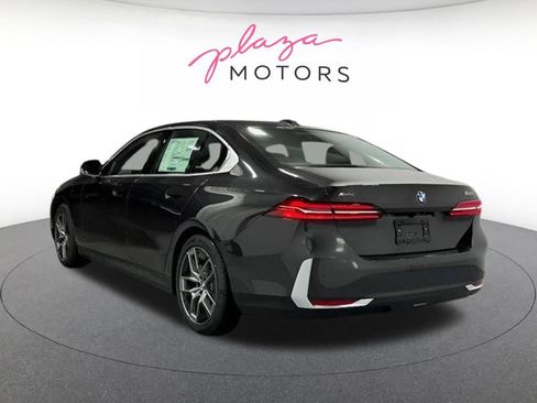 Used 2026 BMW 530i xDrive w/ Convenience Package AWD/4WD image 7