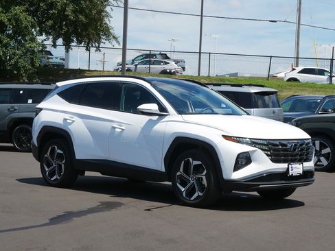 Used 2024 Hyundai Tucson Limited AWD/4WD image 4