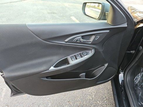 Used 2020 Chevrolet Malibu LS image 21