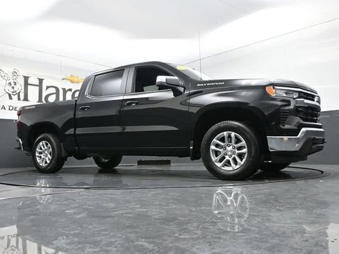 Used 2023 Chevrolet Silverado 1500 LT AWD/4WD image 2
