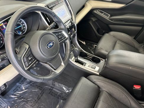 Used 2019 Subaru Ascent Limited w/ Popular Package #3 image 10