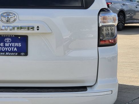 Used 2023 Toyota 4Runner TRD Sport AWD/4WD image 9