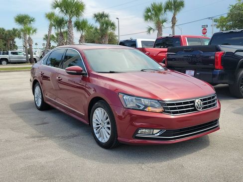 Used 2016 Volkswagen Passat 1.8T SE FWD image 3
