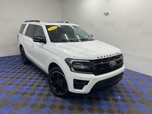 Used 2022 Ford Expedition Limited image 39