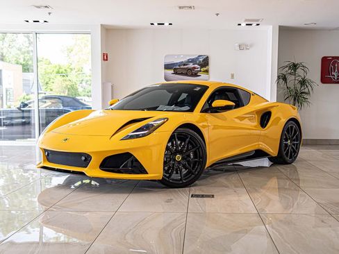 Used 2025 Lotus Emira RWD image 1