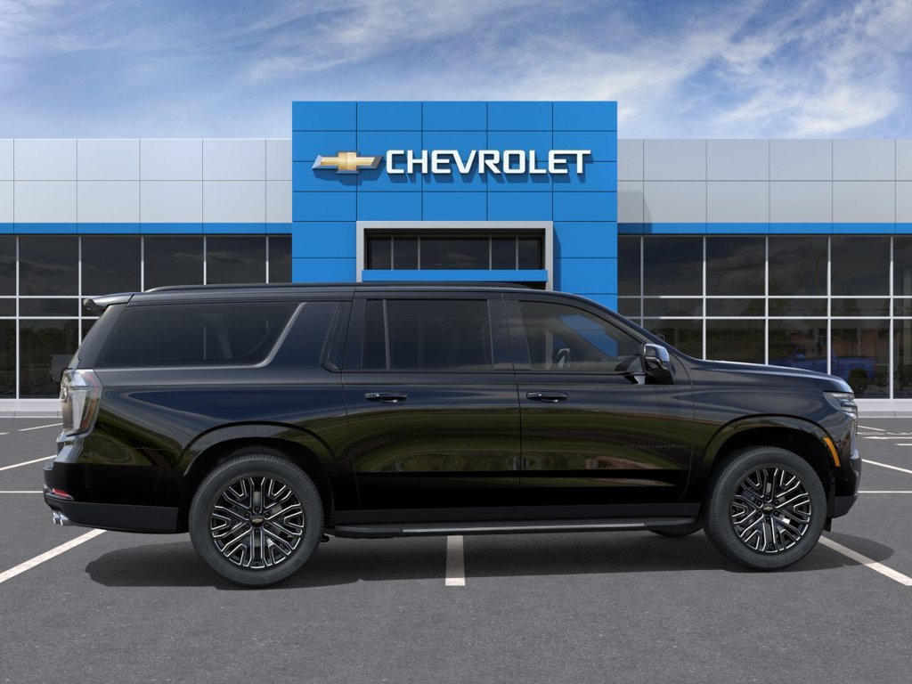 New 2026 Chevrolet Suburban RST w/ Comfort Package AWD/4WD image 5