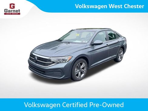 Certified 2024 Volkswagen Jetta SE w/ Panoramic Sunroof Package FWD image 1