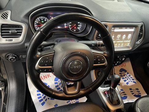 Used 2021 Jeep Compass Latitude image 14