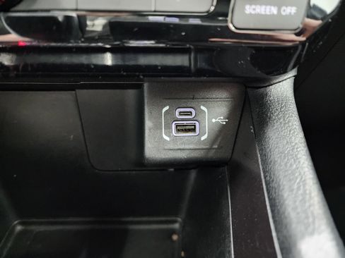 Used 2024 Jeep Compass Latitude image 42