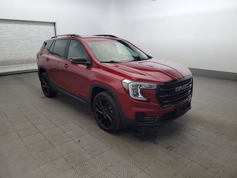 Used 2023 GMC Terrain SLE w/ Driver Convenience Package AWD/4WD image 13