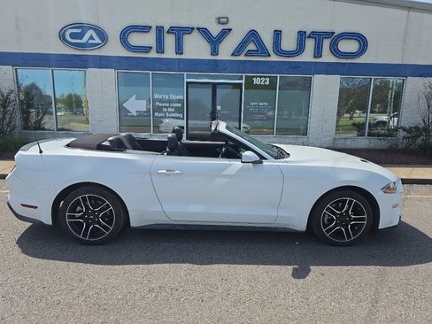 Used 2022 Ford Mustang Premium image 3