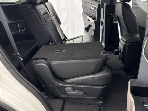 Certified 2023 Ford Explorer XLT w/ Equipment Group 202A image 38