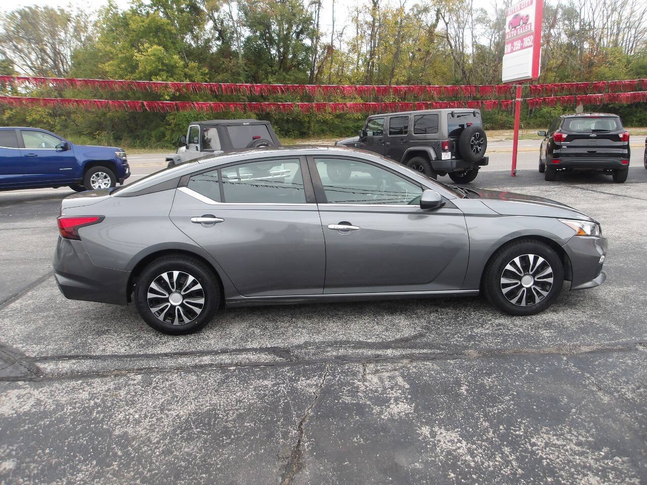 Used 2019 Nissan Altima 2.5 S FWD image 6