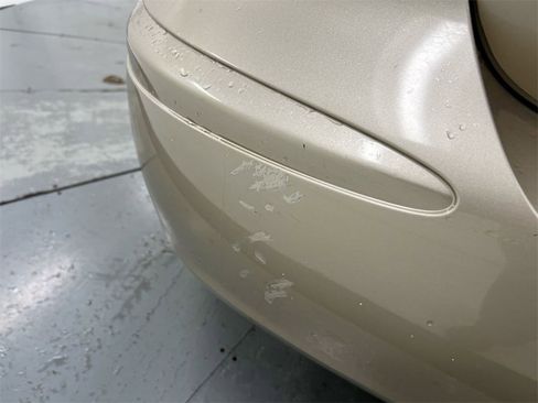 Used 2005 Buick LaCrosse CX image 30