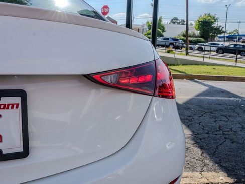Used 2023 Mercedes-Benz C 300 Sedan image 28