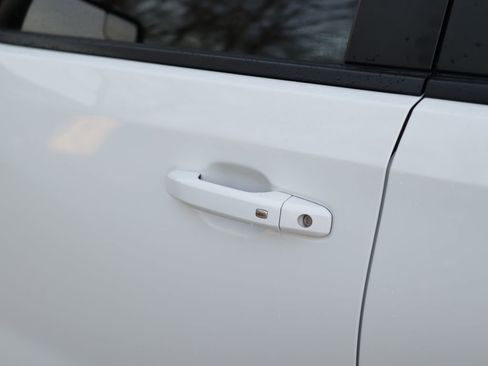 Used 2025 Chevrolet Silverado 1500 LT image 35