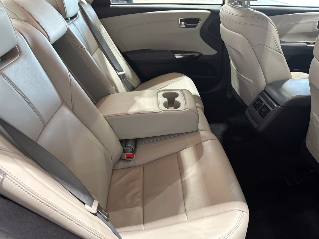 Used 2014 Toyota Avalon XLE Touring FWD image 20