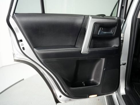 Used 2019 Toyota 4Runner Limited image 41