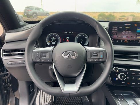 Certified 2025 INFINITI QX60 Luxe w/ Black Edition image 18