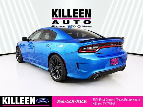 Used 2023 Dodge Charger Scat Pack w/ Navigation & Travel Group image 6