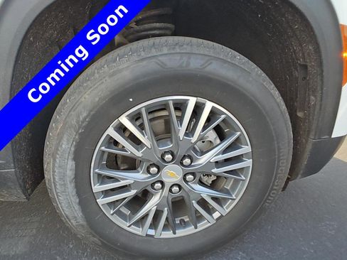 Used 2024 Chevrolet Traverse LT w/ LPO, Floor Liner Package image 5